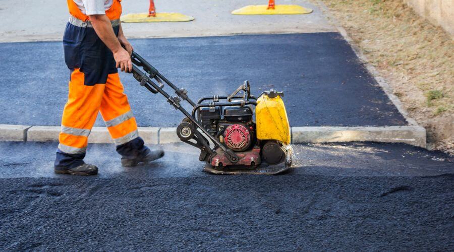 Professional gutter cleaning in Laughlin, NV